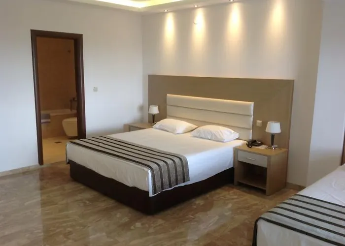 Hotel Aristoteles And