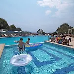 Aristoteles And Hotel Ouranoupoli