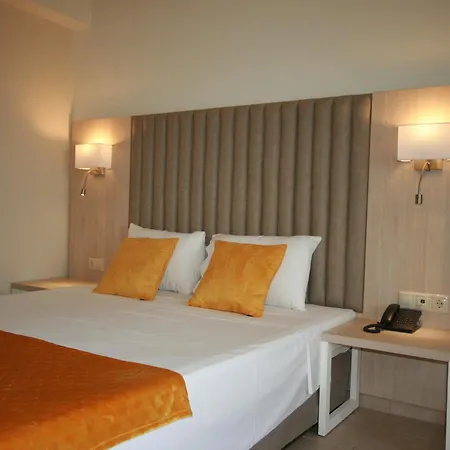 Aristoteles And Hotel
