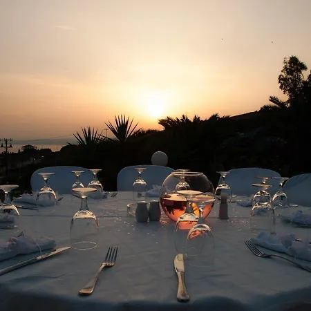 Hotel Aristoteles And 4*