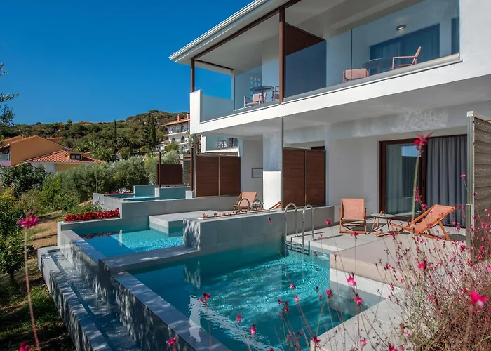 Aristoteles And Hotel 4*