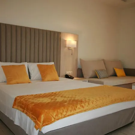 Aristoteles And Hotel 4*