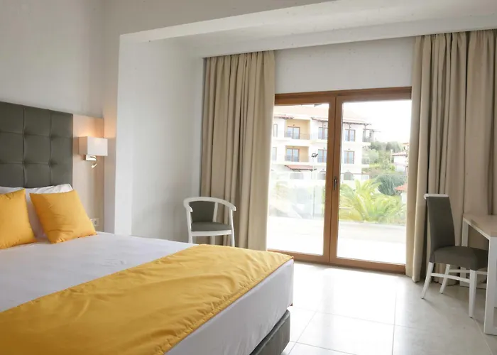 Aristoteles And 4* Ouranoupoli