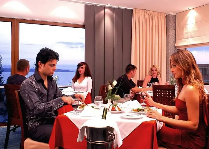 Otel Aristoteles And Ouranoupoli